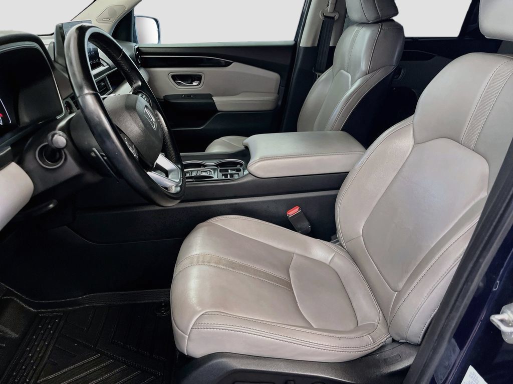 Used 2023 Honda Pilot Touring image 22