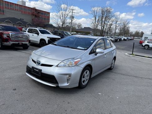 Used 2013 Toyota Prius Two image 7