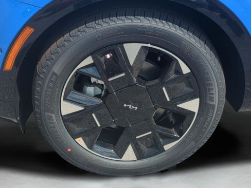 New 2026 Kia Sportage SX FWD image 28