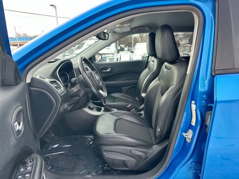 Used 2018 Jeep Compass Latitude image 21