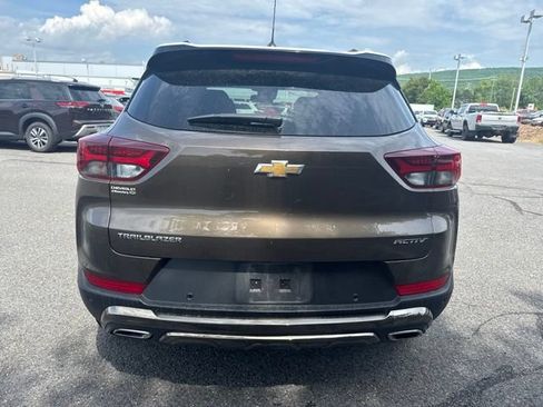 Used 2022 Chevrolet TrailBlazer ACTIV w/ Sun and Liftgate Package FWD image 6