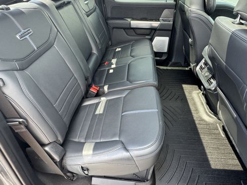 Used 2025 Ford F450 Platinum w/ FX4 Off-Road Package AWD/4WD image 20