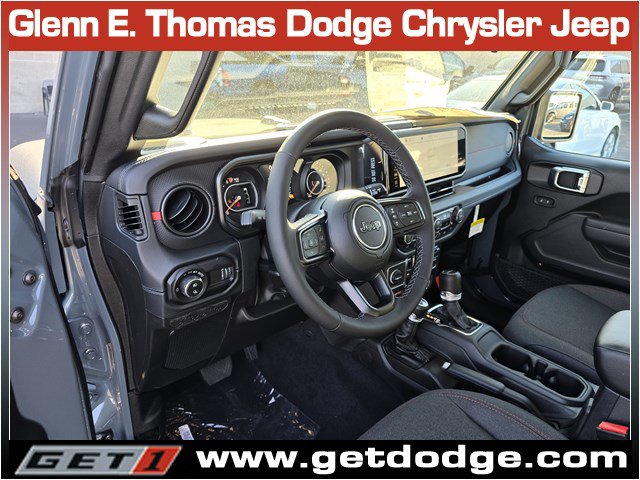 New 2026 Jeep Gladiator Rubicon w/ Safety Group AWD/4WD image 8