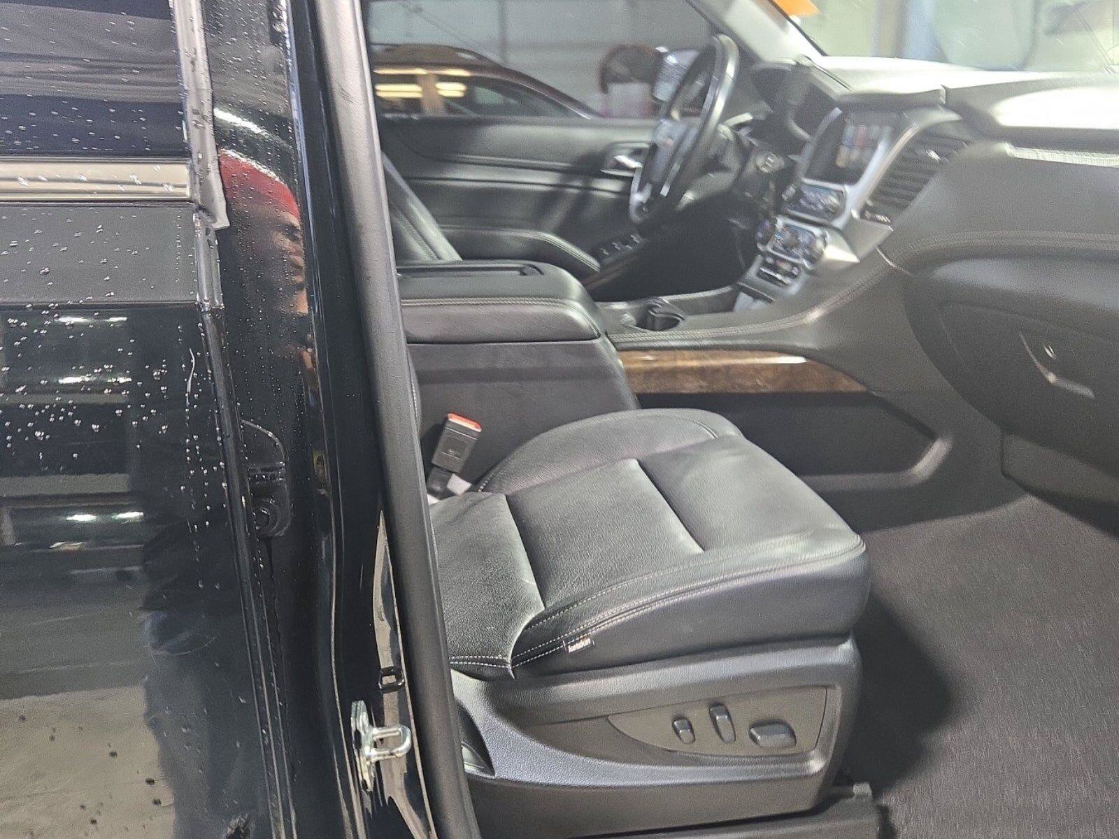 Used 2020 Chevrolet Tahoe LS AWD/4WD image 9