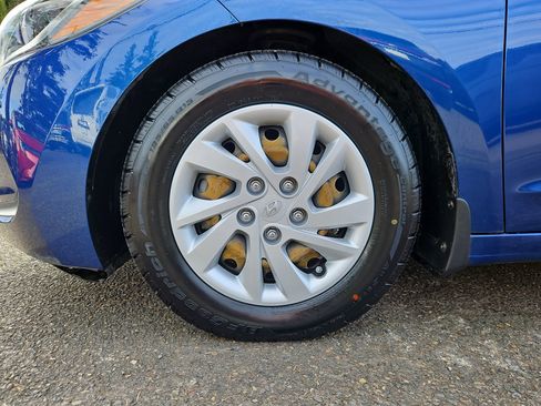 Used 2018 Hyundai Elantra SE image 31