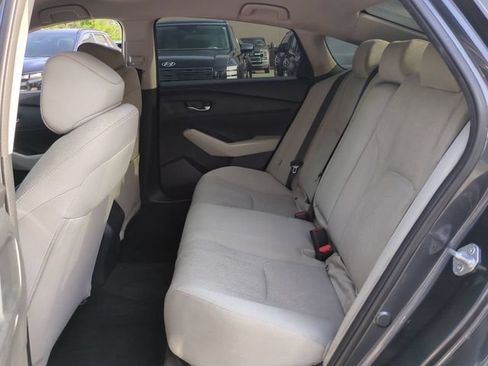 Used 2023 Honda Accord LX image 12