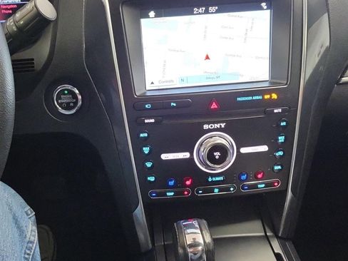 Used 2019 Ford Explorer Sport w/ Equipment Group 401A AWD/4WD image 10