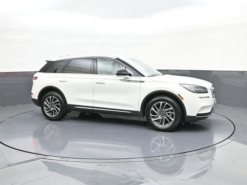 Used 2020 Lincoln Corsair FWD w/ Equipment Group 101A image 17