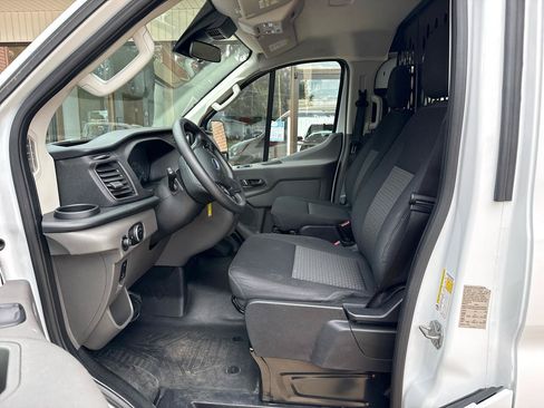 Used 2025 Ford Transit 250 Low Roof w/ Exterior Upgrade Package RWD image 6