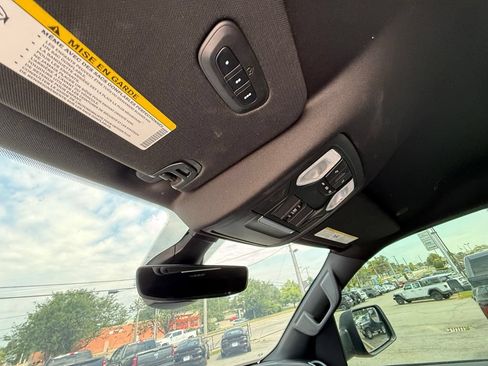 Used 2021 RAM 1500 Big Horn AWD/4WD image 24