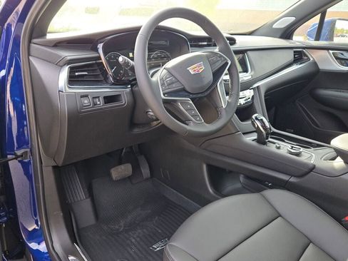 New 2025 Cadillac XT5 Premium Luxury w/ LPO, Floor Liner Package image 25