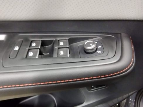 New 2025 Volkswagen Atlas Peak Edition SE image 23