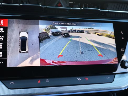 Used 2024 Jeep Wagoneer Launch Edition image 4