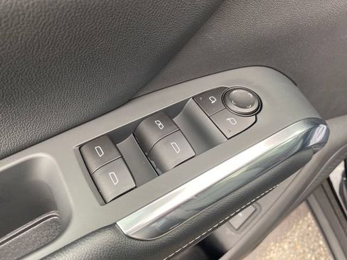 Certified 2026 Chevrolet Traverse LT AWD/4WD image 19