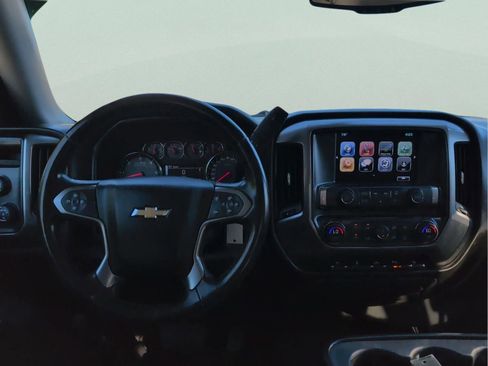 Used 2018 Chevrolet Silverado 1500 LT w/ All Star Edition image 10