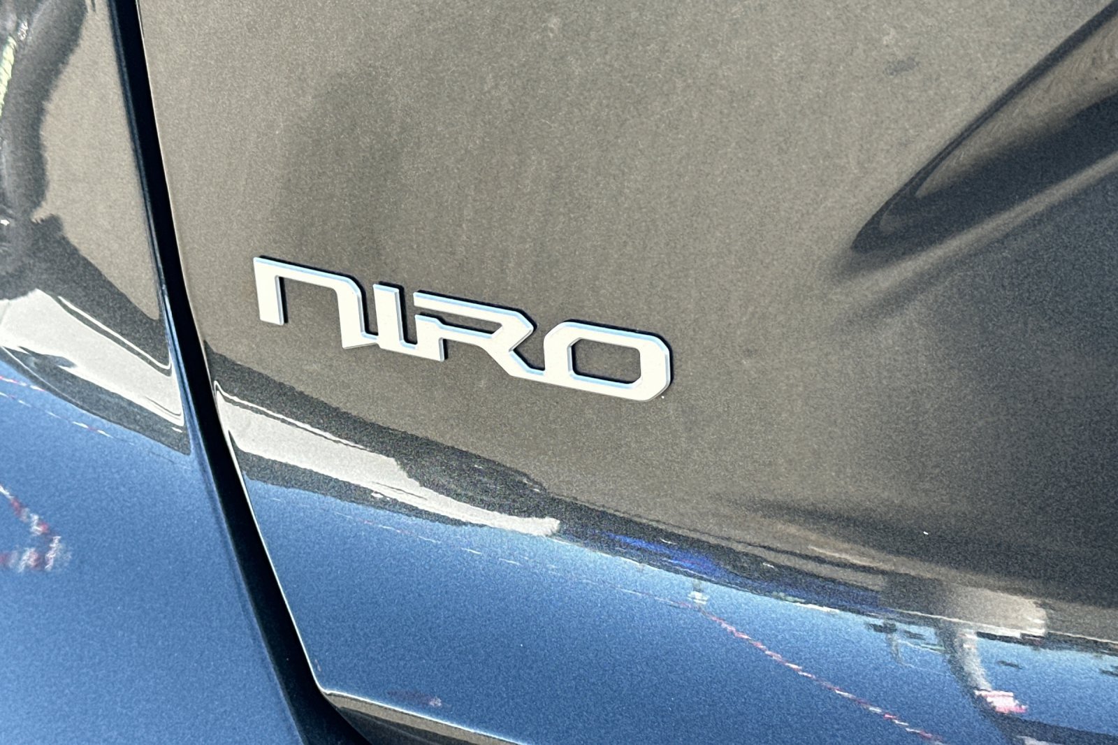 Used 2023 Kia Niro Wind FWD image 34