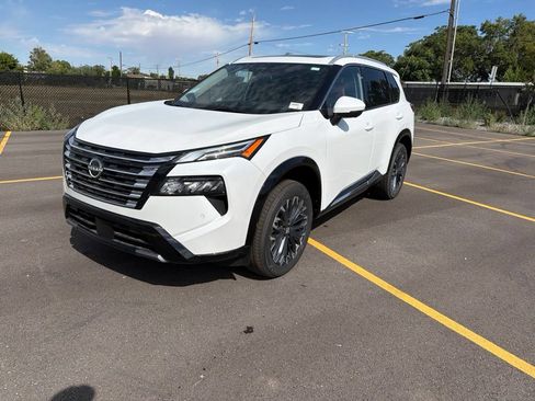 New 2026 Nissan Rogue Platinum w/ Platinum Premium Package AWD/4WD image 8