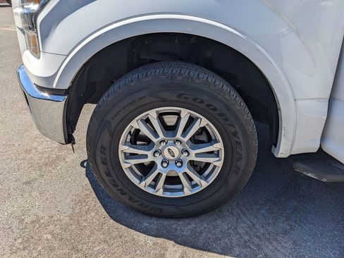 Used 2016 Ford F150 Lariat w/ Trailer Tow Package image 34