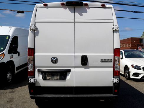 Used 2023 RAM ProMaster 2500 FWD image 5