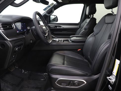 Used 2023 Jeep Wagoneer Series II w/ Convenience Group I image 26