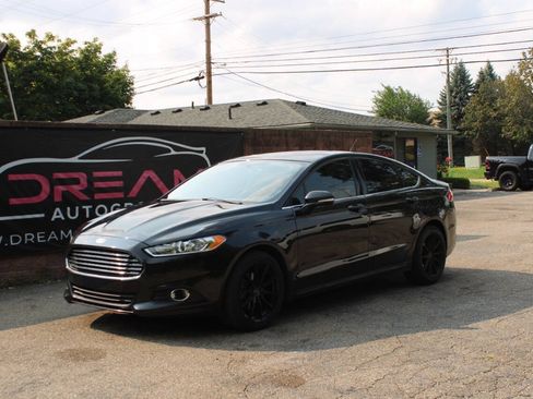 Used 2014 Ford Fusion SE FWD image 1