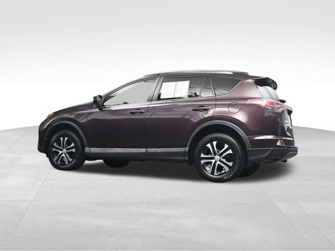 Used 2016 Toyota RAV4 LE FWD image 25