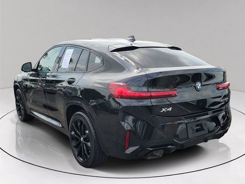 Used 2025 BMW X4 xDrive30i w/ M Sport Package AWD/4WD image 4