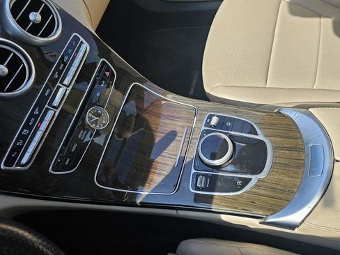 Used 2017 Mercedes-Benz C 300 4MATIC Sedan image 15