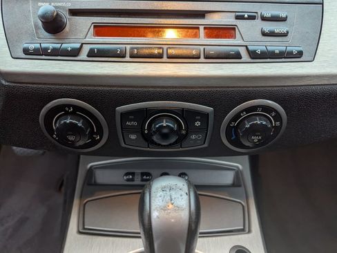 Used 2004 BMW Z4 3.0i RWD image 22