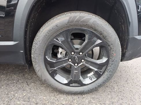 New 2026 Chevrolet Equinox LT w/ Convenience Package II image 24