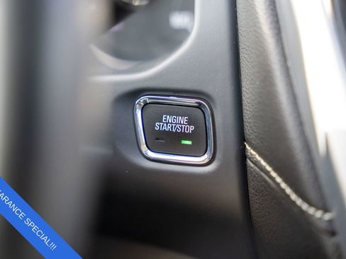 Used 2023 GMC Acadia SLT image 25