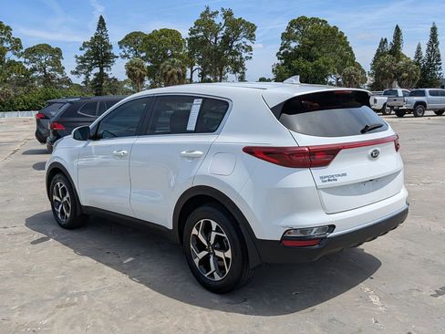 Certified 2021 Kia Sportage LX FWD image 10