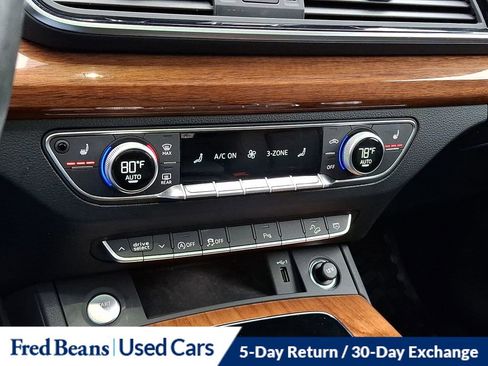 Used 2023 Audi Q5 2.0T Premium w/ Convenience Package image 19