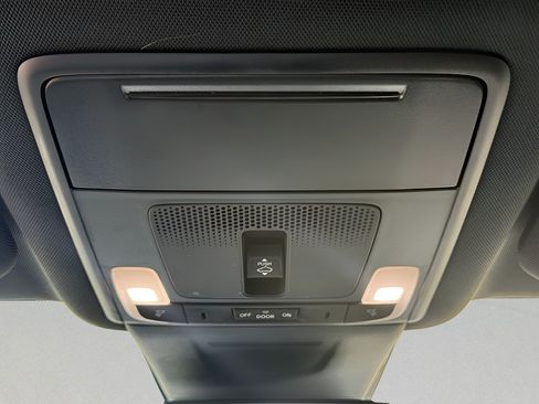 Used 2025 Honda CR-V Sport-L image 33