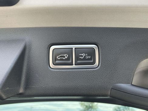 Used 2025 Kia Sorento SX Prestige AWD/4WD image 9