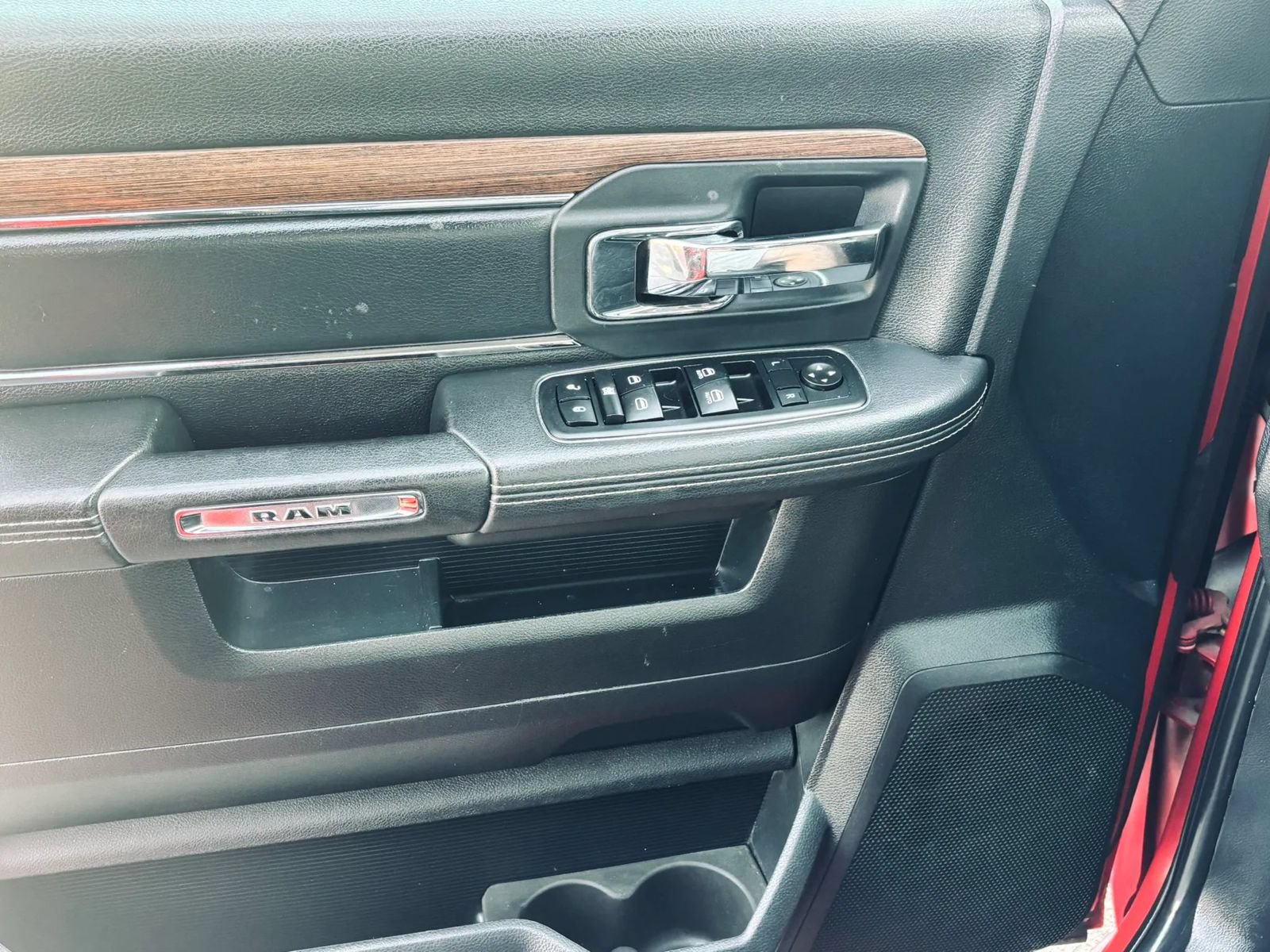 Used 2014 RAM 1500 Laramie w/ Trailer Tow Group AWD/4WD image 25