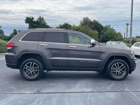 Used 2019 Jeep Grand Cherokee Limited AWD/4WD image 8