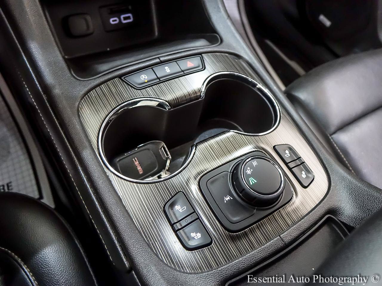 Used 2023 GMC Acadia SLT FWD image 24