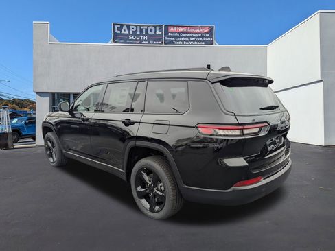 New 2025 Jeep Grand Cherokee L Altitude image 4