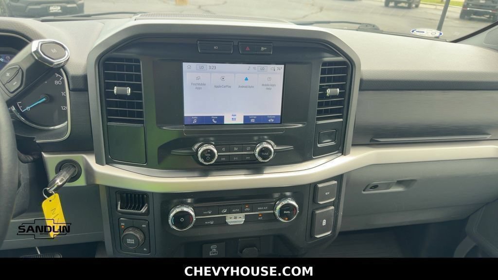 Used 2022 Ford F150 XLT w/ Equipment Group 301A Mid AWD/4WD image 17