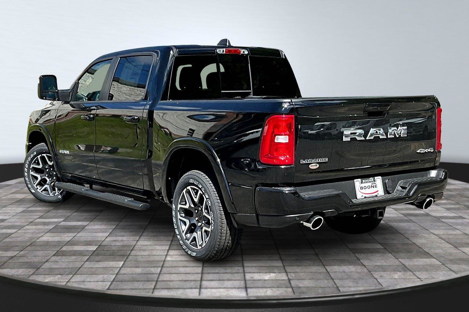 New 2026 RAM 1500 Laramie AWD/4WD image 3