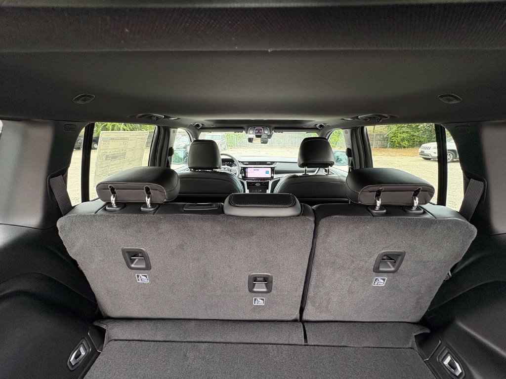 New 2026 Jeep Grand Cherokee Altitude RWD image 14