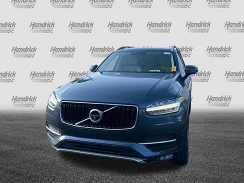 Used 2018 Volvo XC90 T5 Momentum w/ Convenience Package FWD image 6