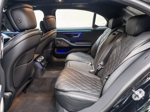 Used 2025 Mercedes-Benz S 580 4MATIC Sedan image 17