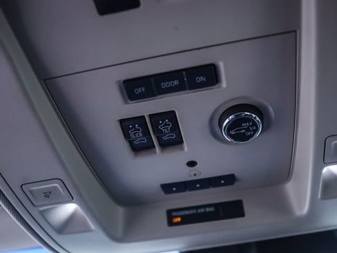Used 2019 GMC Yukon Denali w/ Denali Ultimate Package AWD/4WD image 45