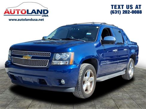 Used 2013 Chevrolet Avalanche LTZ image 1