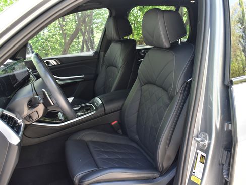 Used 2024 BMW X5 sDrive40i w/ M Sport Package RWD image 20