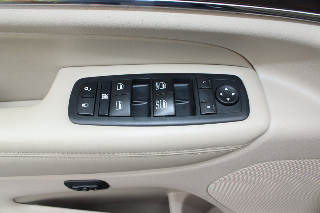 Used 2017 Jeep Grand Cherokee Limited AWD/4WD image 33