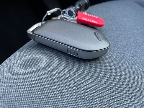 Used 2025 Kia K4 LXS image 23