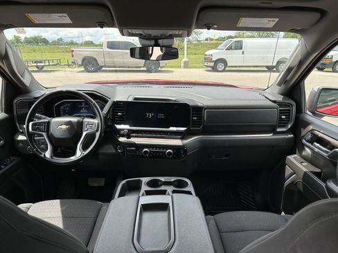 Used 2025 Chevrolet Silverado 1500 LT AWD/4WD image 17